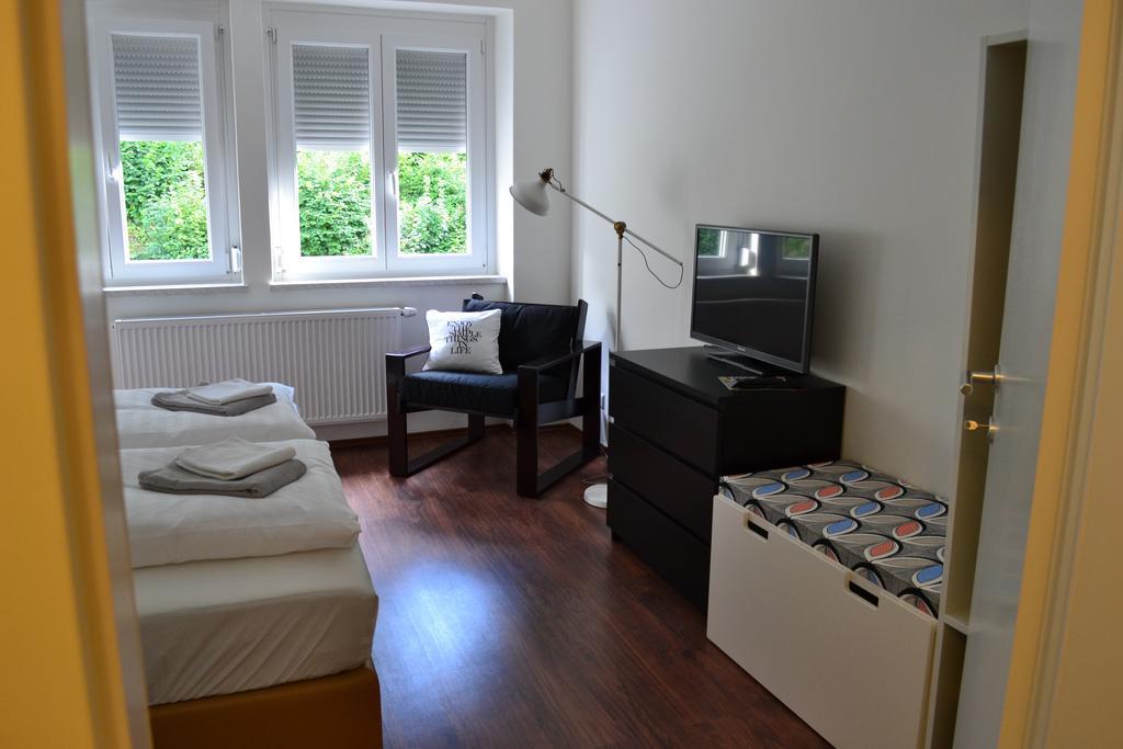 Ferienwohnung Rockside Arnoldstein Zimmer foto